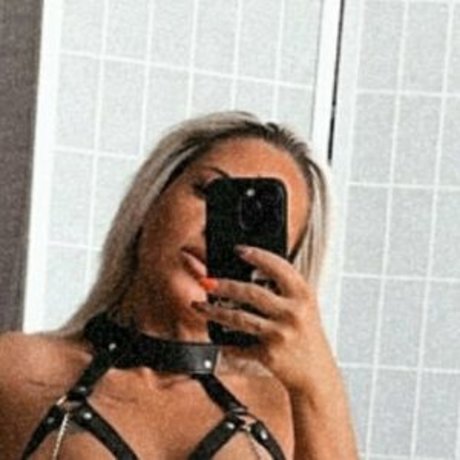 mo vivike porn star pics