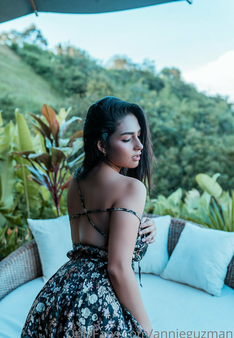 annieguzman star sex gallery