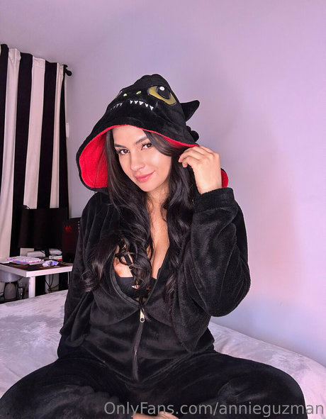 annieguzman top model pictures