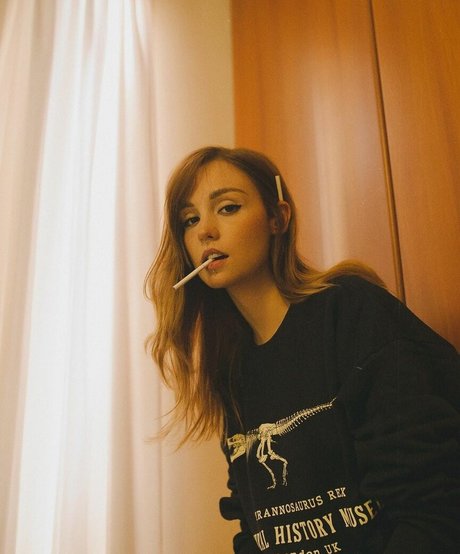 Flavia Sayuri actrice érotique archive