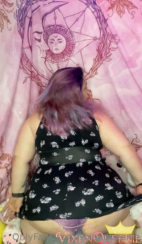 vixenqueenie modèle érotique galerie