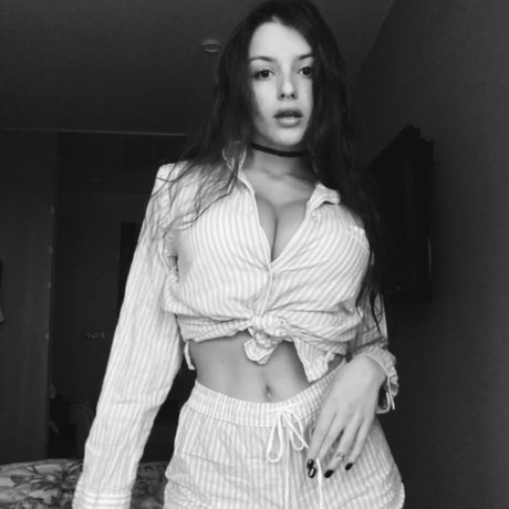 Rita Flores modèle pornographique photo