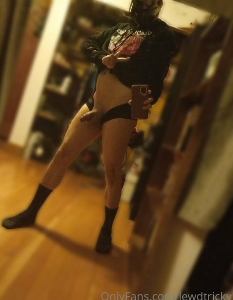 lewdtricky modèle porno collection