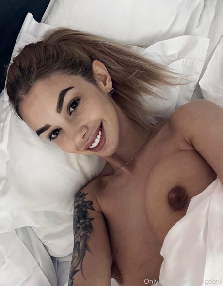 FallingDevil modelo pornografico galerías