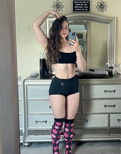 Sophiazipay star naked image