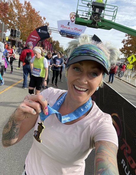 taylorraz actrice érotique galeries