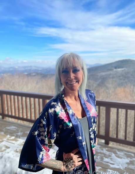 taylorraz linda estrella fotos