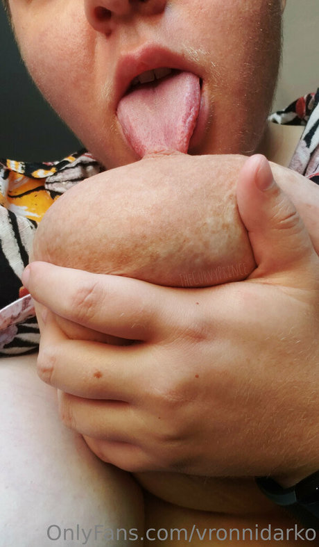 vronnidarko estrella agradable galerías