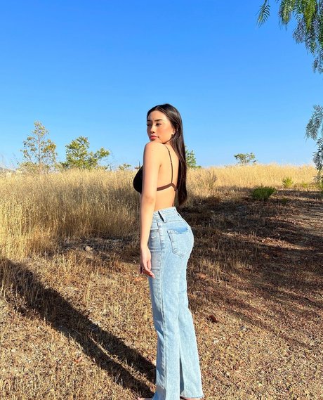 Ellerie Marie nus de stars du porno galerie