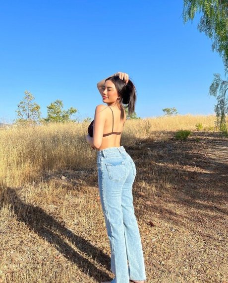 Ellerie Marie modèles nus photos