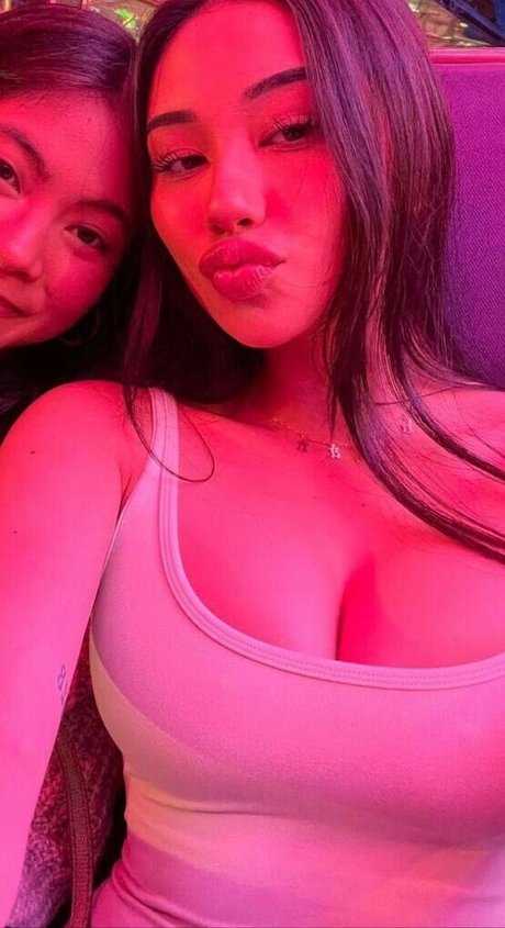 Ellerie Marie estrella porno desnuda galerías