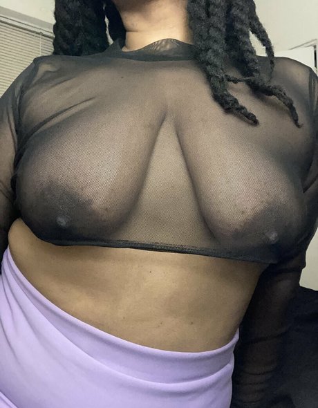 violetdelux hot model images