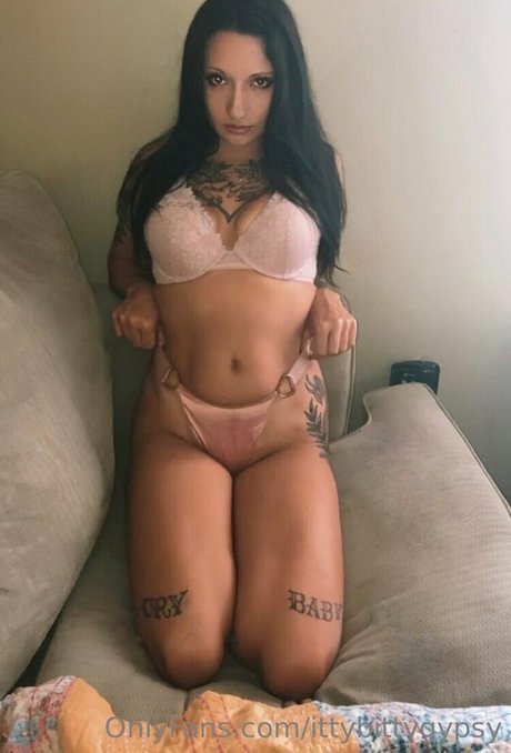 ittybittygypsy adult star photos