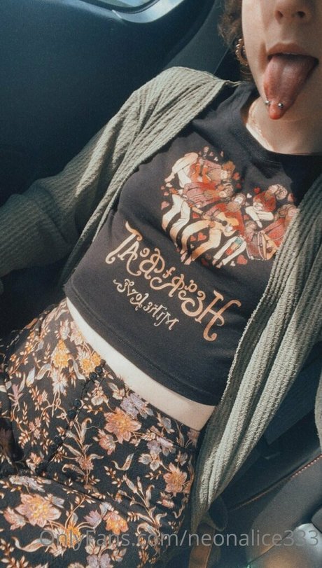 neonalice333 estrella perfecta galerías