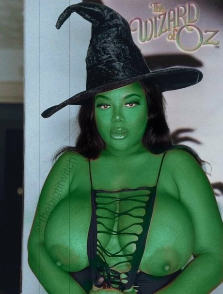 Gabrielle Logan modèle gratuit archive