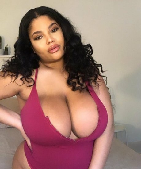 Gabrielle Logan hermosa estrella fotos