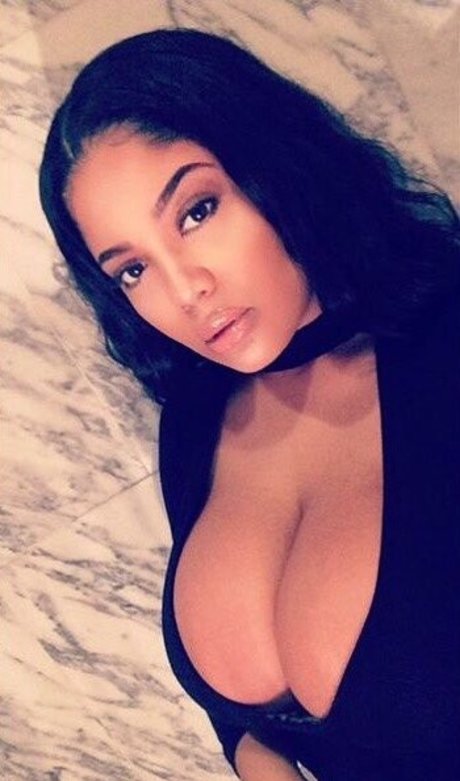 Gabrielle Logan modelo sexual foto