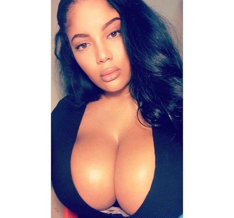 Gabrielle Logan high quality model gallery