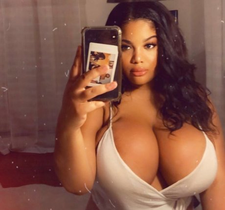 Gabrielle Logan modelo perfecto galería