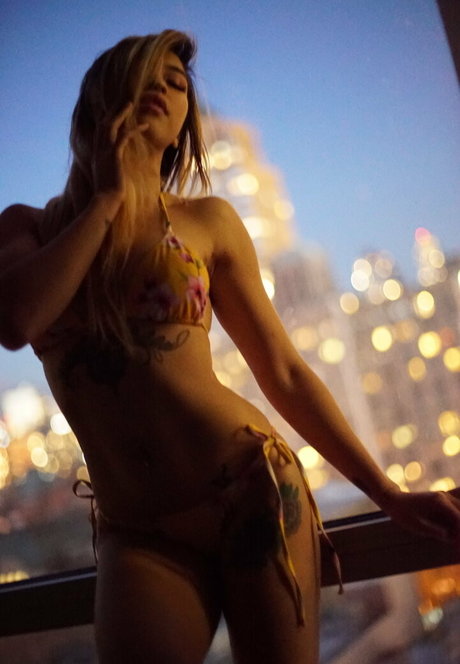 mochii xo buena actriz imágenes