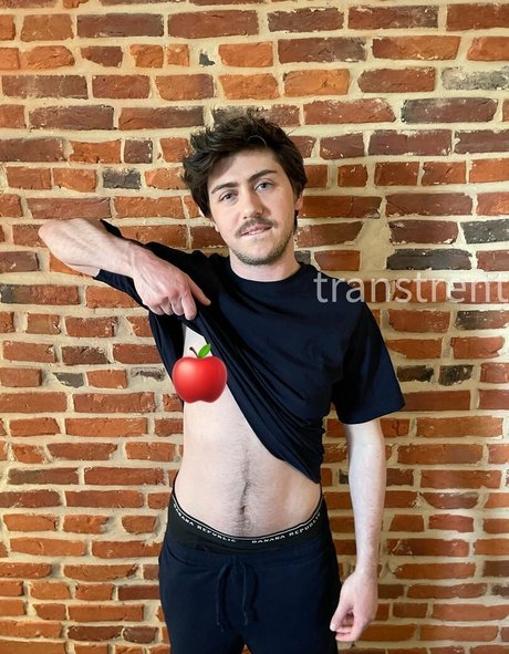 transtrentfree hot model image