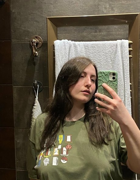 zhanna v actrice artistique photo