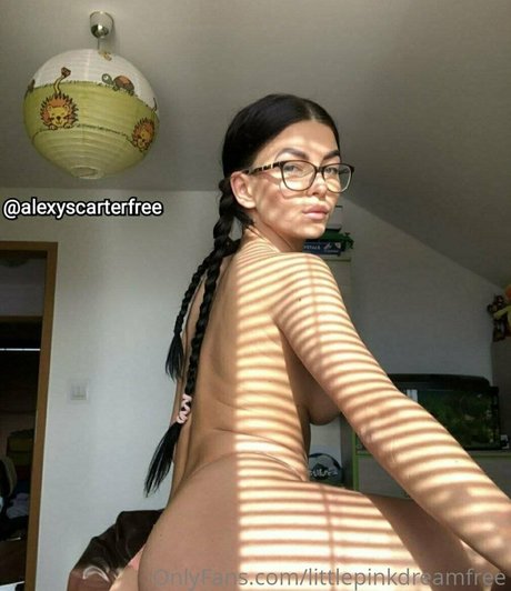 littlepinkdreamfree étoile adulte des photos