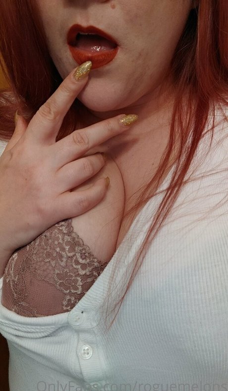 roguemelons estrella porno xxx archivo