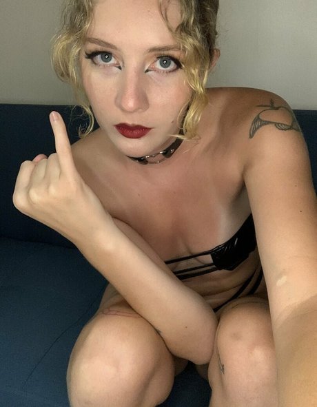 spoilmissb actrice xxx des photos