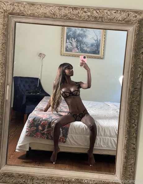 victoriacarolino bonita estrella porno galería