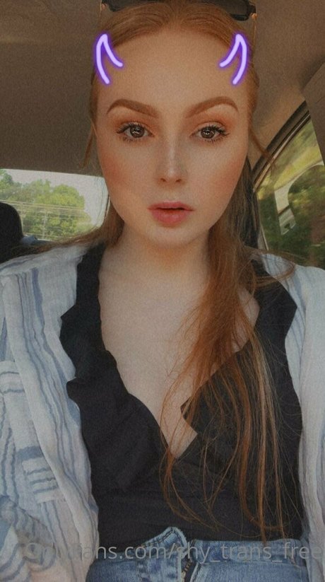 shy trans free estrella de alta definición imágenes