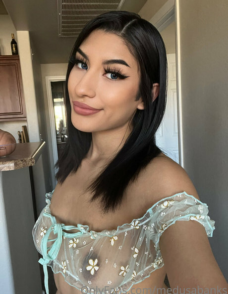 medusabanks étoile chaude photos