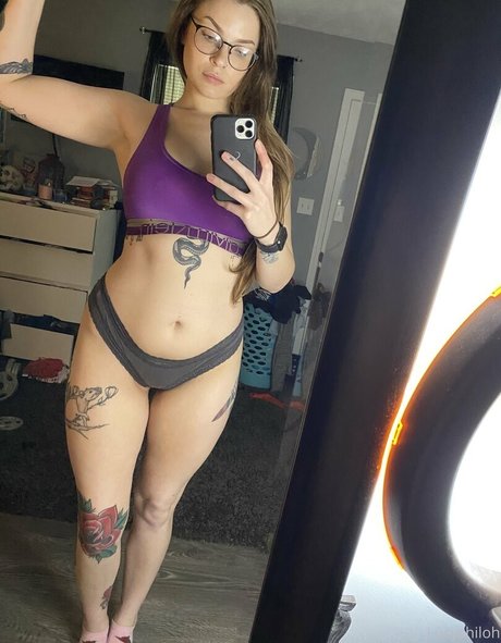 lucyshilohcam pornstar beautiful image