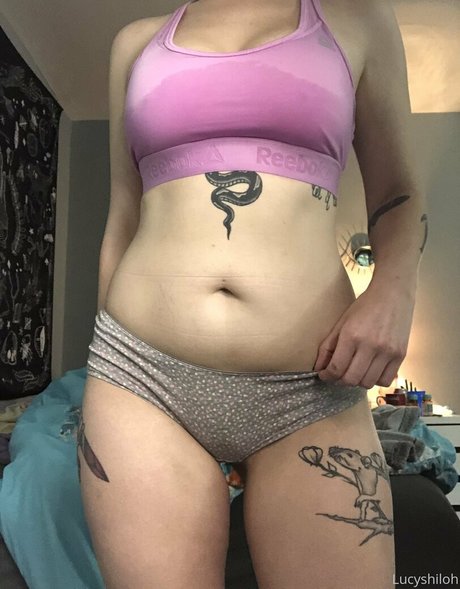 lucyshilohcam model top photos