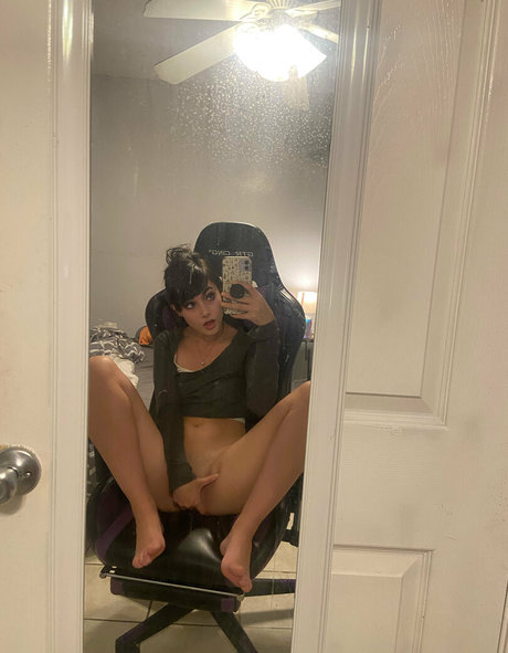 delilahraige actrice nue photos