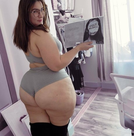 Onfilmbyana joli modèle archive