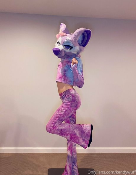 kendywuff modèle chaud photo