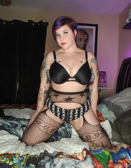 ziggy fett hot actress photos