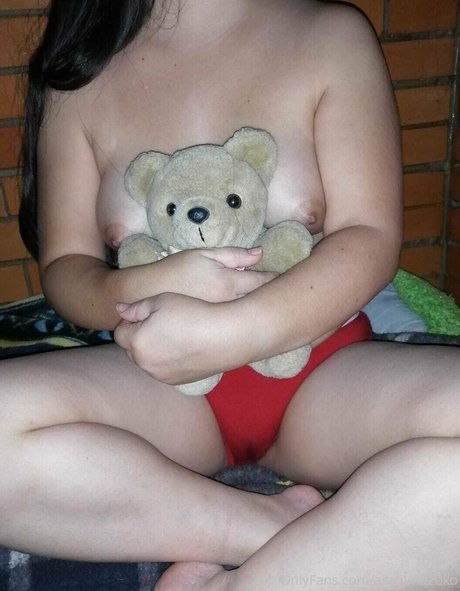 asahimitzuko buena estrella porno galerías