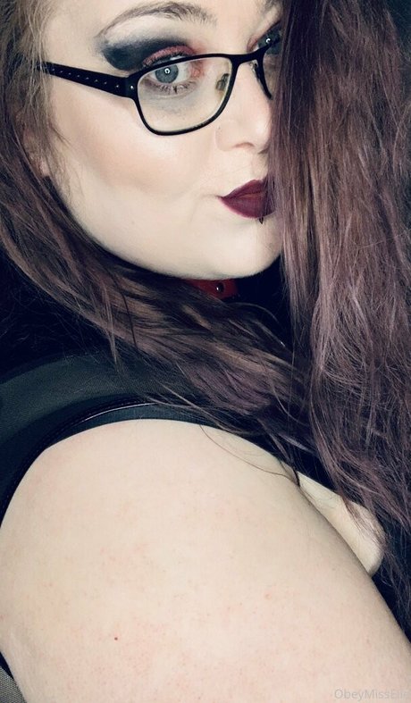 obeymisselle actrice sexy archive