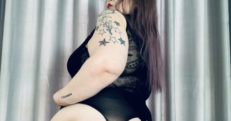 obeymisselle sexo modelo imágenes