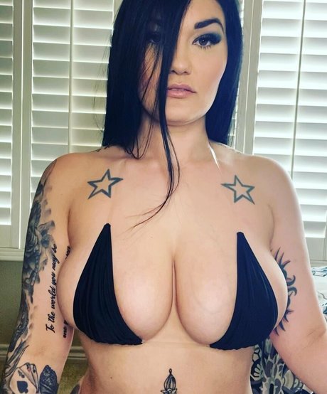 tatted baddie69 actriz desnuda galería