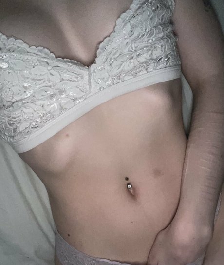 cutiepiesade modèle pornographique galeries