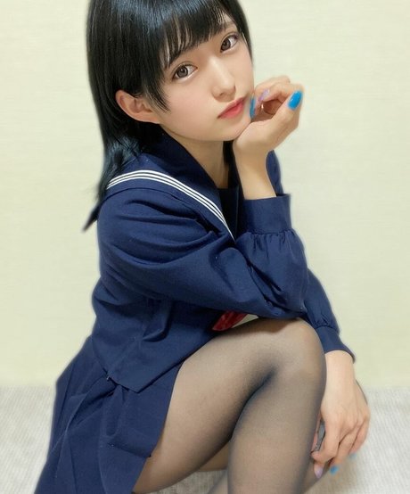 Nagisa Mitsuki naked pornstar image