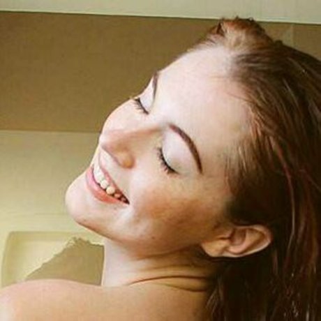 Danielle Boker top star photos