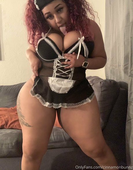 cinnamonbunnz nus de stars du porno collection