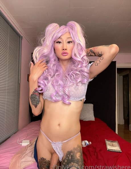 strawishere sexy star photo