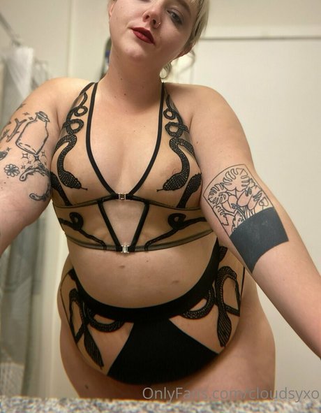cloudsyxo pornstar erotic photo