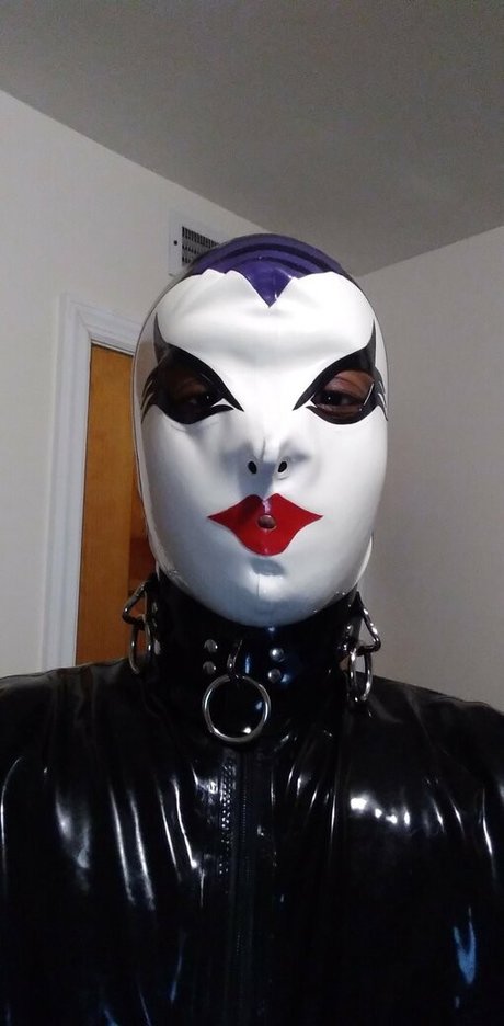 sir latexman nus étoiles galeries