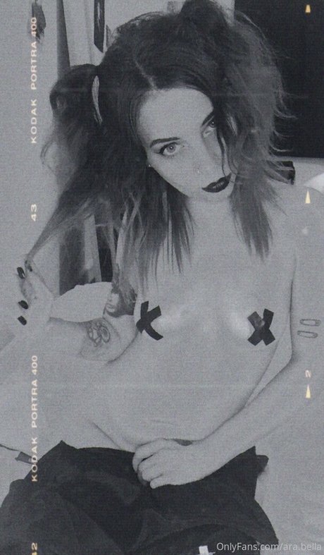 ara bella actrice parfaite image